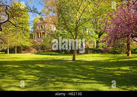 Thyssen Park with villa Josef Thyssen, Germany, North Rhine-Westphalia, Ruhr Area, Muelheim/Ruhr Stock Photo