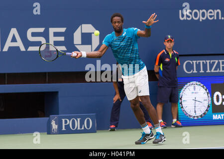 Gael Monfils (FRA) competing in the 2016 US Open Men's Semi-Final Stock Photo