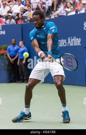 Gael Monfils (FRA) competing in the 2016 US Open Men's Semi-Final Stock Photo