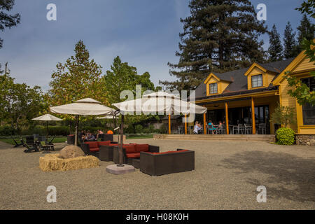 Outdoor wine tasting, Vineyard House, Paraduxx Winery, Yountville, Napa Valley, California, United States, North America Stock Photo