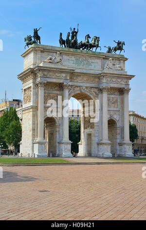 Arco Della Pace, Piazza Sempione, Milan, Lombardy, Italy, Europe Stock Photo