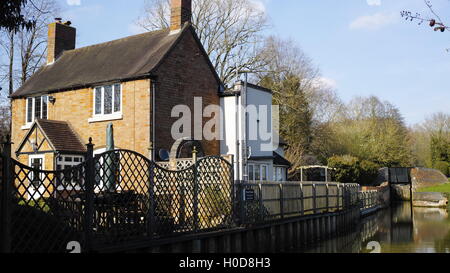 house,  english, estate, houses, generic, residential, england, scene, uk, urban, sign, sky, townhouse, terraced, real, Stock Photo