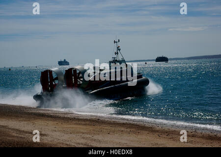 HOVERCRAFT, GH114, FREEDOM 90 TAKE OFF Stock Photo