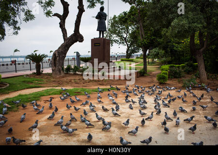 Tankbund Statues on Tank Bund Road in Hyderabad,India Stock Photo - Alamy