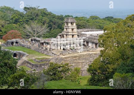 Palace El Palacio, Mayan ruins of Palenque, Palenque, Chiapas, Mexico Stock Photo