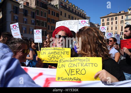 Roma, Italy. 22nd Sep, 2016. Demonstration against the Fertility Day, an initiative promoted by the Minister Beatrice Lorenzin to encourage births in Italy. Credit:  Matteo Nardone/Pacific Press/Alamy Live News Stock Photo