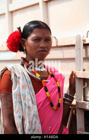 Muria adivasi tribe tribal woman dance dancer, Jagdalpur, Bastar ...