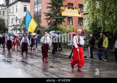 Munich, Germany. 19th Sep, 2016. Oktoberfest 2016 and it's traditional march that took a place in Munich, Germany on Sunday, September 18th, 2016 © David Tesinsky/Svobodne Forum/ZUMA Wire/Alamy Live News Stock Photo