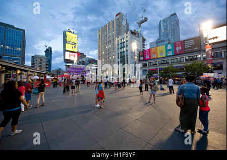 Yonge-Dundas square, Toronto Stock Photo