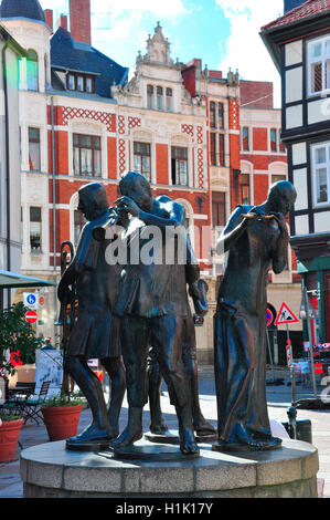 Brunnenfigur, Marktplatz, Romanik, UNESCO-Welterbe, Quedlinburg, Sachsen-Anhalt, Deutschland Stock Photo