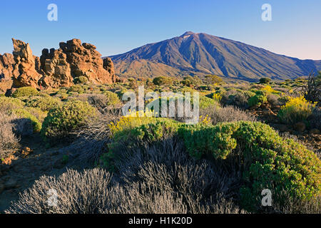 Roques de Garcia, Pico del Teide, Las Canadas, Teide-Nationalpark, UNESCO Weltnaturerbe, Teneriffa, Spanien Stock Photo