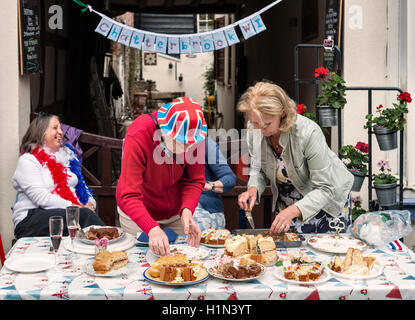 Presteigne, Powys, UK. Street party to mark the 90th birthday of Queen Elizabeth II, June 11th 2016 (her official birthday) Stock Photo