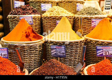 Spices on show at the Grand Bazaar in Istanbul, Turkey.  For shoppers to purchase by weight. Stock Photo