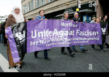 Newcaslte Upon Tyne, UK. 24th Sep, 2016. Saturday the 24 of Sept. 2016. Newcastle Unites against Fascism banner. Credit:  Dan Cooke/Alamy Live News