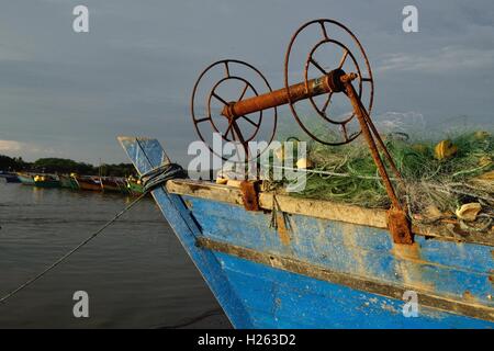 Fishig boat - Port in PUERTO PIZARRO. Department of Tumbes .PERU Stock Photo