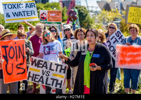 Wawayanda, United States. 24th Sep, 2016. New York 42nd District Senate Democratic challenger Pramilla Malick. Local residents and activist groups held a press conference and a protest rally calling for the immediate stop of the construction of the CPV gas-fired power plant in the Orange County town of Wawayanda due to the unfolding federal corruption investigation. Credit:  Erik McGregor/Pacific Press/Alamy Live News Stock Photo