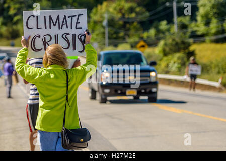 Wawayanda, United States. 24th Sep, 2016. Local residents and activist groups held a press conference and a protest rally calling for the immediate stop of the construction of the CPV gas-fired power plant in the Orange County town of Wawayanda due to the unfolding federal corruption investigation. Earlier this year a CPV consultant, Todd Howe, pled guilty to extortion, bribery and tax fraud. Credit:  Erik McGregor/Pacific Press/Alamy Live News Stock Photo