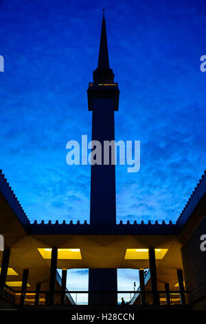 Modernist Islamic architecture of the National Mosque of Malaysia with ...