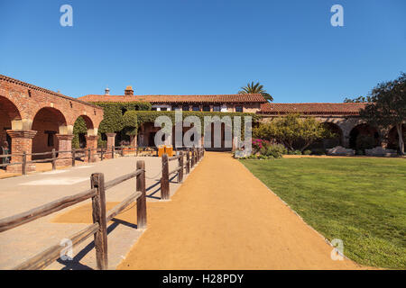 San Juan Capistrano, CA, USA —September 25, 2016: The Mission San Juan Capistrano in Southern California, United States. Editori Stock Photo