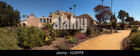 San Juan Capistrano, CA, USA —September 25, 2016: The Mission San Juan Capistrano in Southern California, United States. Editori Stock Photo