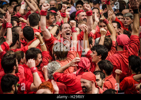 Barcelona, Spain. 25th Sep, 2016. The 'Castellers de Barcelona' celebrate one of their human towers during Barcelona's city holiday 'La Merce' Credit:  matthi/Alamy Live News Stock Photo