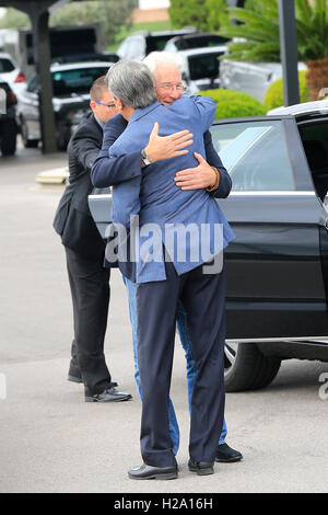 Villarreal, Castellon, Spain. 26th September, 2016. Actor Richard Gere during his visit to Porcelanosa in Villarreal, Castellón.  26/09/2016 Credit:  Gtres Información más Comuniación on line,S.L./Alamy Live News Stock Photo