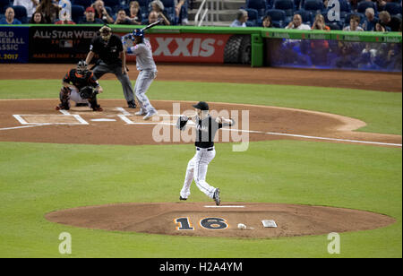 Miami Marlins starting pitcher Jose Fernandez kissed his grandmother ...