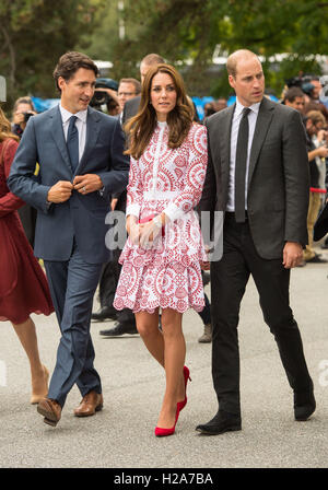 The Duke and Duchess of Cambridge with Canadian Prime Minister Justin Trudeau at the Kitsilano Coast Guard Station, in Vancouver, Canada, during the second day of the Royal Tour to Canada. Stock Photo