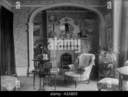 Victorian / Edwardian Living Room c1901. Photo by Tony Henshaw Stock Photo
