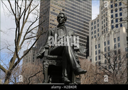 Statue of American statesman William Henry Seward (1801-1872) by Randolph Rogers (1825-1892). Madison Square Park. New York. Usa Stock Photo
