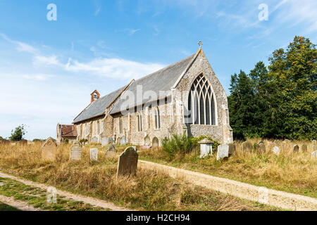 St Peter's Westleton, a 14th century thatched church in the Suffolk Coastal District, east England Stock Photo