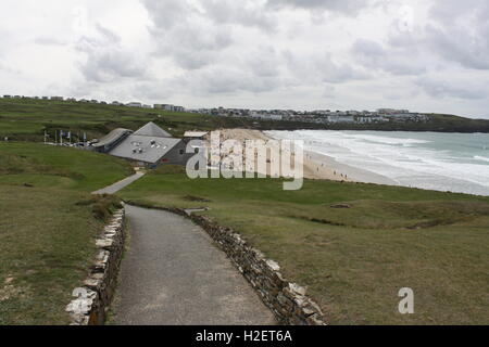 Cornwall, UK. 12th Sep, 2016. View of Fistral Bay, a production location for the Rosamunde Pilcher series of ZDF television in Cornwall, England, 12 September 2016. PHOTO: PHILIP DETHLEFS/dpa/Alamy Live News Stock Photo