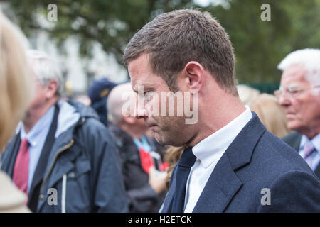 London, UK. 27 September 2016. Dermot O'Leary. Friends, family, colleagues and celebrities depart after the Terry Wogan Thanksgiving Service at Westminster Abbey. Credit:  Bettina Strenske/Alamy Live News Stock Photo