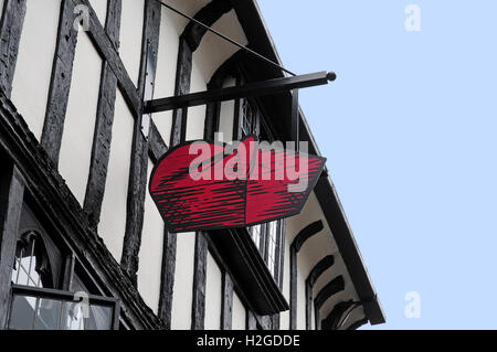 Cardinal hat hi-res stock photography and images - Alamy