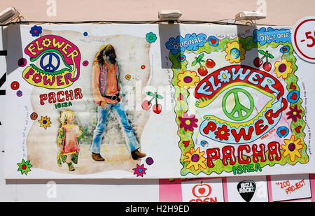 ein Werbeplakt fuer eine 'Flowerpower' Party im 'Pacha' Club, Ibiza, Spanien. Stock Photo
