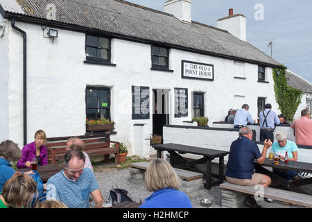 The Old Point House pub at Angle Bay on the Pembrokeshire coastal path Stock Photo