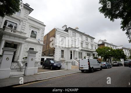 Embargoed to 0001 Friday September 30 A general view of The Boltons in central London, which has been named as Britain's second most expensive street in the Zoopla 2016 Rich List. Stock Photo