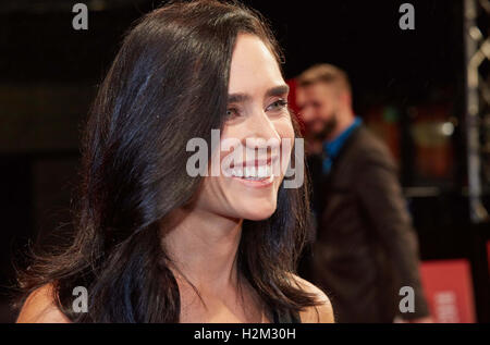 Hamburg, Germany. 29th Sep, 2016. US American actress Jennifer Lynn Connelly arrives to the opening of the 24th Filmfest at the CinemaxX-Dammtor in Hamburg, Germany, 29 September 2016. Photo: GEORG WENDT/dpa/Alamy Live News Stock Photo