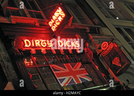 Dirty Dicks 18th Cent Pub, Liverpool Street/ Bishopsgate, London, UK Stock Photo
