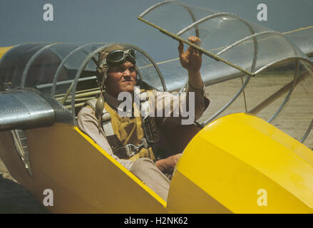 Marine lieutenant, glider pilot in training, ready for take-off at Page ...