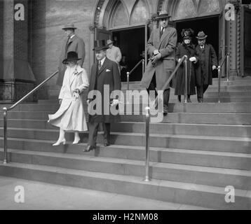 U.S. President Calvin Coolidge and First Lady Grace Coolidge Leaving Thanksgiving Day Church Service, Washington DC, USA, National Photo Company, November 26, 1925 Stock Photo