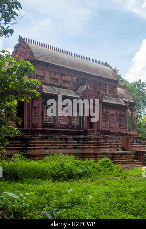 An abandoned Buddhist pagoda building is part of Phnom Pros Temple complex in Kampong Cham Province, Cambodia. Stock Photo