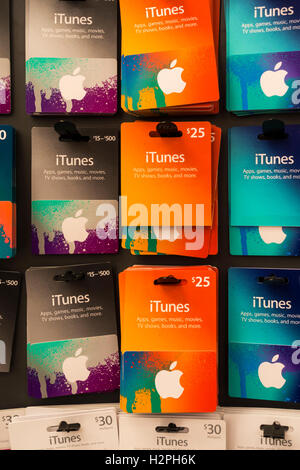 23 July 2023 - Calgary Alberta Canada - 25 Dollar Apple Gift Cards Stock  Photo - Alamy