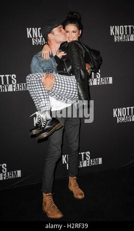 Shenae Grimes (r) and husband Josh Beech attend the red carpet at the