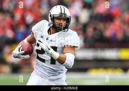 College Park, Maryland, USA. 1st Oct, 2016. Purdue player ANTHONY MOOUHOUNGOU (21) in action at the Capital One Field at Maryland Stadium, College Park, Maryland. Credit:  Amy Sanderson/ZUMA Wire/Alamy Live News Stock Photo