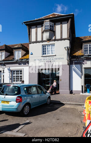 The Ship Inn a Free Trade pub on the Quay at Lymington, Hampshire, UK Stock Photo