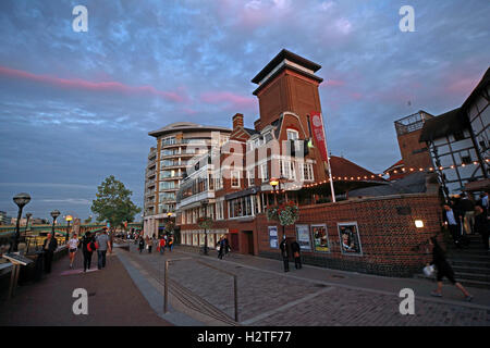 Dusk at Shakespeare's Globe Theatre, 21 New Globe Walk, Bankside, Southwark, London, England, UK, SE1 9DT Stock Photo