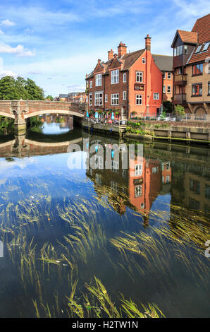 View of Fye Bridge, Ribs and the River Yare, Norwich, Norfolk, East ...