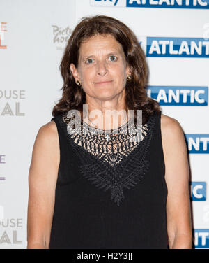 Olympic runners Zola Budd and Mary Decker attend a photocall at Picturehouse Central Cinema London ahead of the Premiere of The Fall which airs on Sky Atlantic on Friday 29th July at 9pm.  Featuring: Zola Budd Where: London, United Kingdom When: 27 Jul 20 Stock Photo