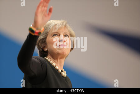 Birmingham, UK. 2nd October, 2016. Theresa May Mp Prime Minister Conservative Party Conference 2016 The Icc Birmingham, Birmingham, England 02 October 2016 Addresses The Conservative Party Conference 2016 At The Icc Birmingham, Birmingham, England Credit:  Allstar Picture Library/Alamy Live News